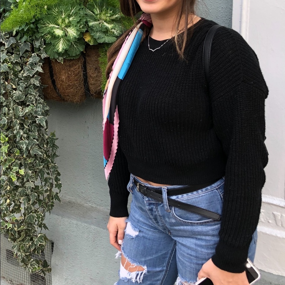 Black cropped sweater